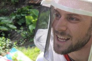 Read more about the article Pollinating His Own Science